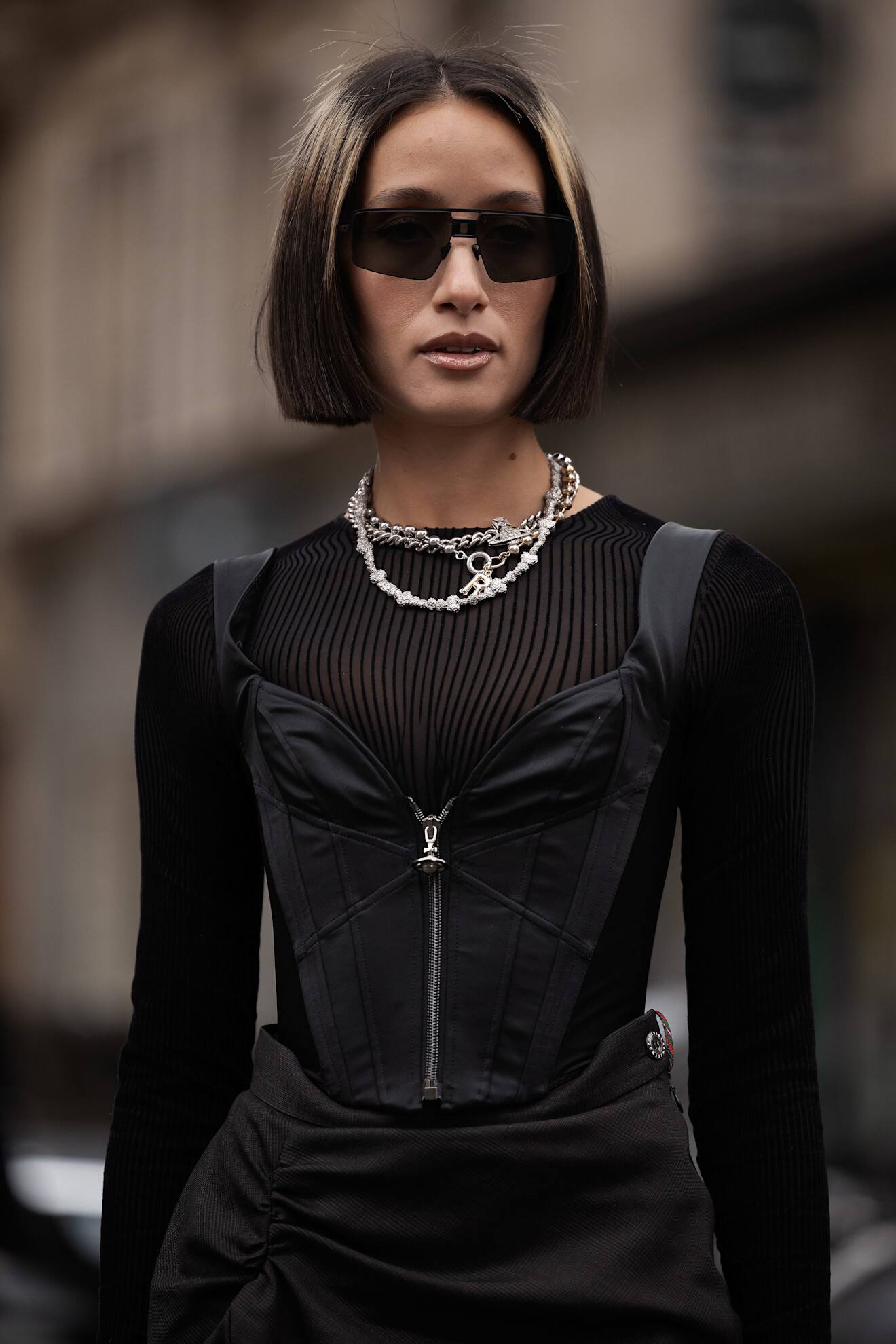 La tendance «sexy witch» domine: est-ce le retour de la tendance EMO ...