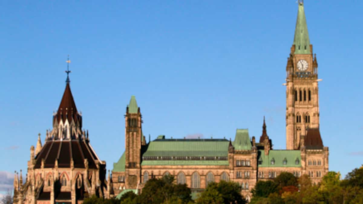 Libéraux et conservateurs à couteaux tirés