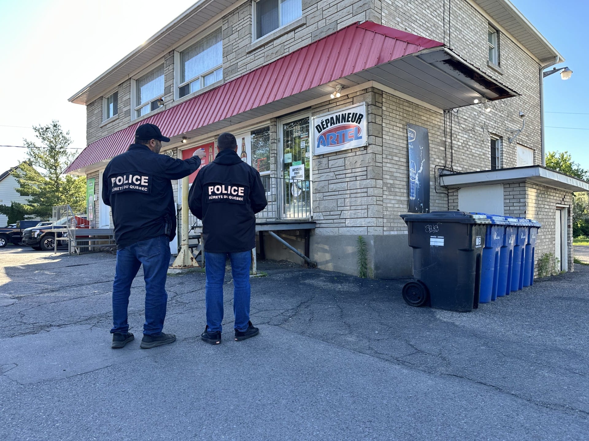 300 000 vapoteuses «illégales» saisies: opération majeure à travers la province