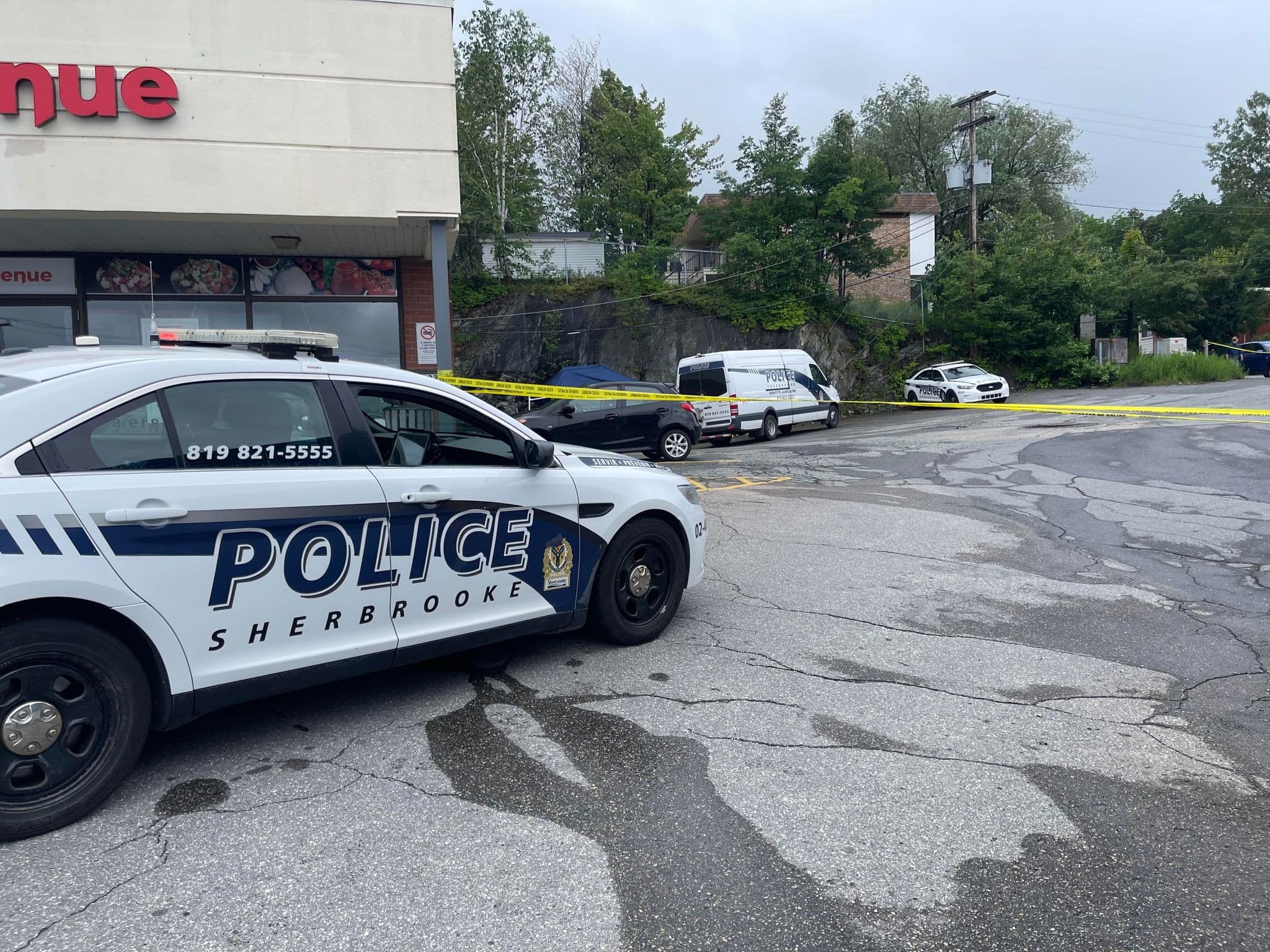 Un homme de 30 ans d&eacute;couvert mort dans un stationnement de Sherbrooke