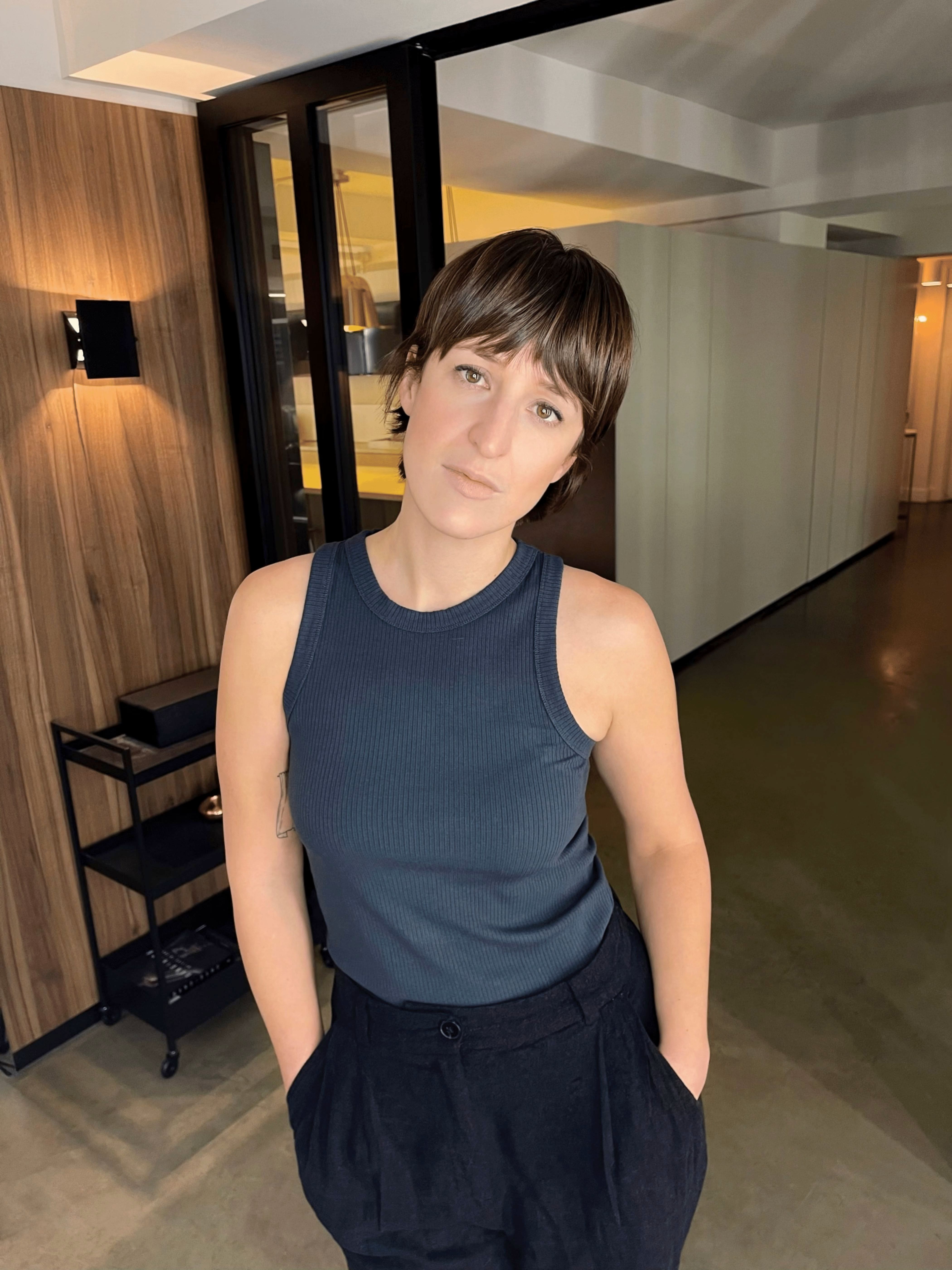 Elle sera la narratrice de 5 gars pour moi