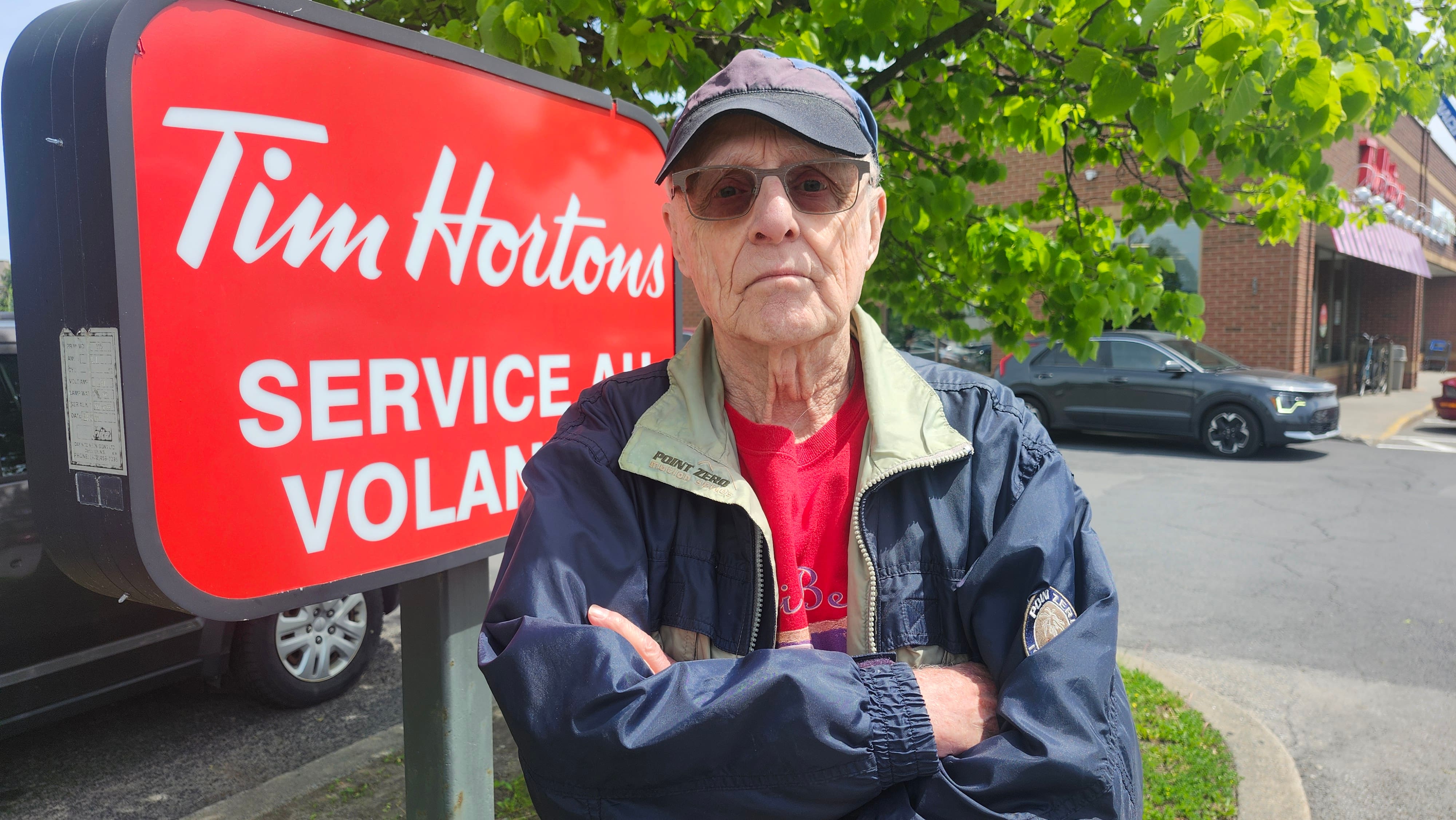 Langue de service: trois plaintes par semaine dans les Tim Hortons au Québec