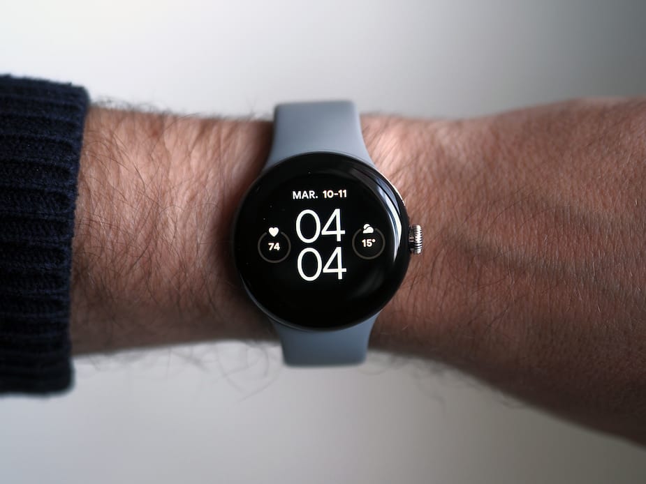 La montre intelligente Pixel Watch arrive au Canada cette semaine, pour 449$.