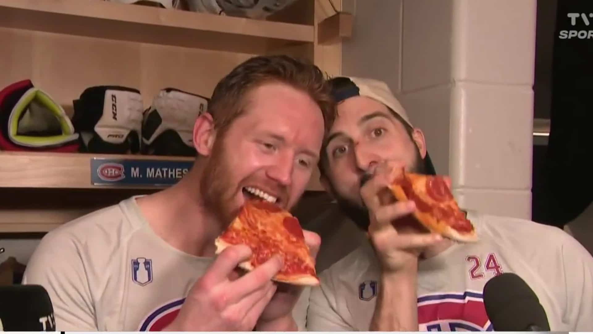 Phillip Danault ramène sa pizza de la victoire et le moment devient ...