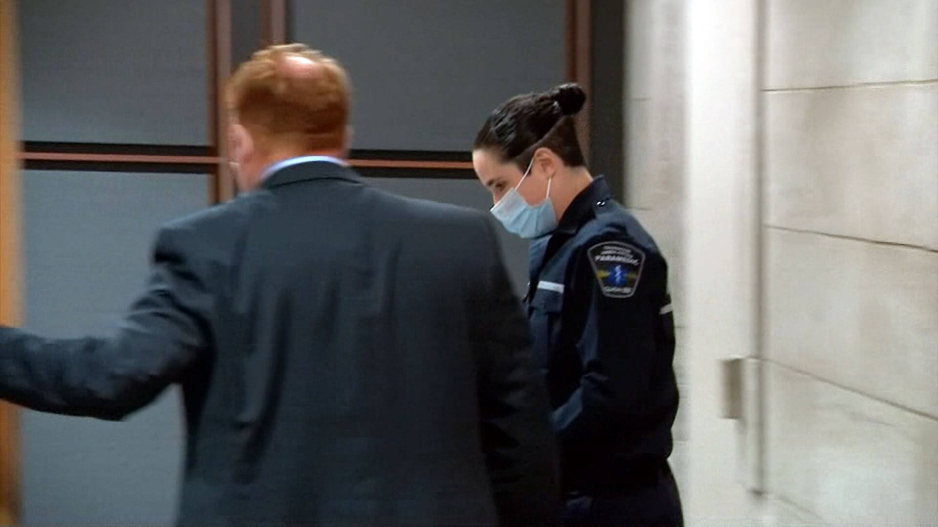 L'ambulanci&egrave;re conclut son t&eacute;moignage au proc&egrave;s de la belle-m&egrave;re