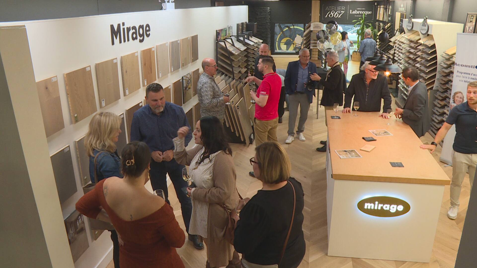 Labrecque Plancher Décor soirée festive pour le lancement de la