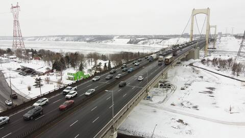 An incident causes seven hours of congestion near the Pierre-Laporte bridge