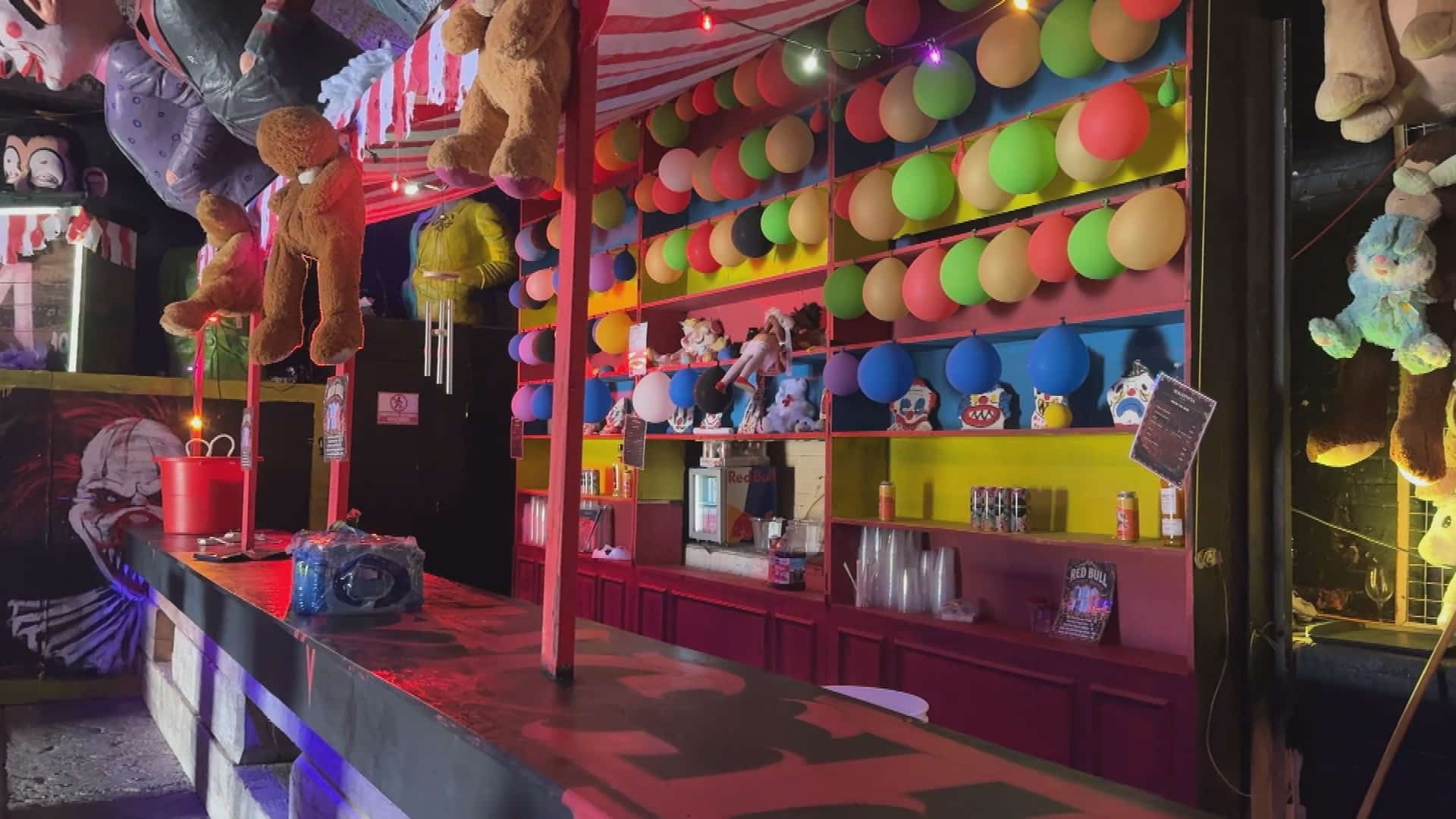 Le parcours immersif montréalais Maléfycia célèbre sa 10e édition sur le thème des clowns.