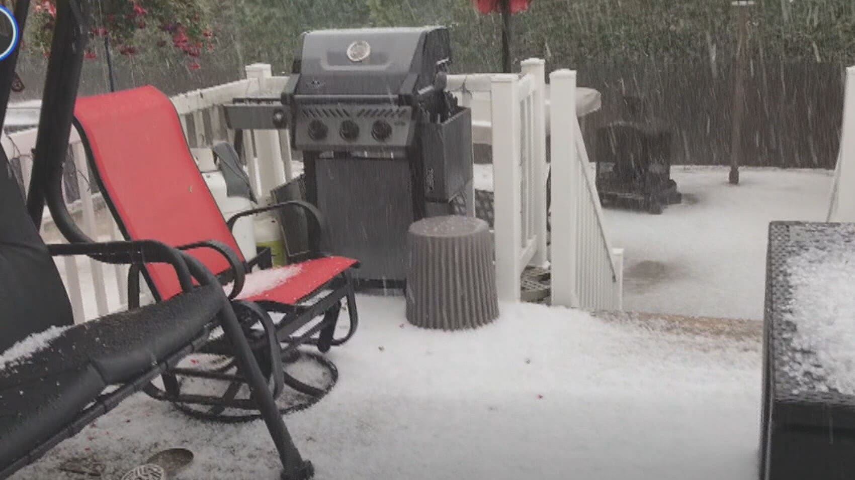 EN IMAGES | Un tapis de grêle en Mauricie et au Saguenay... un 25 juin