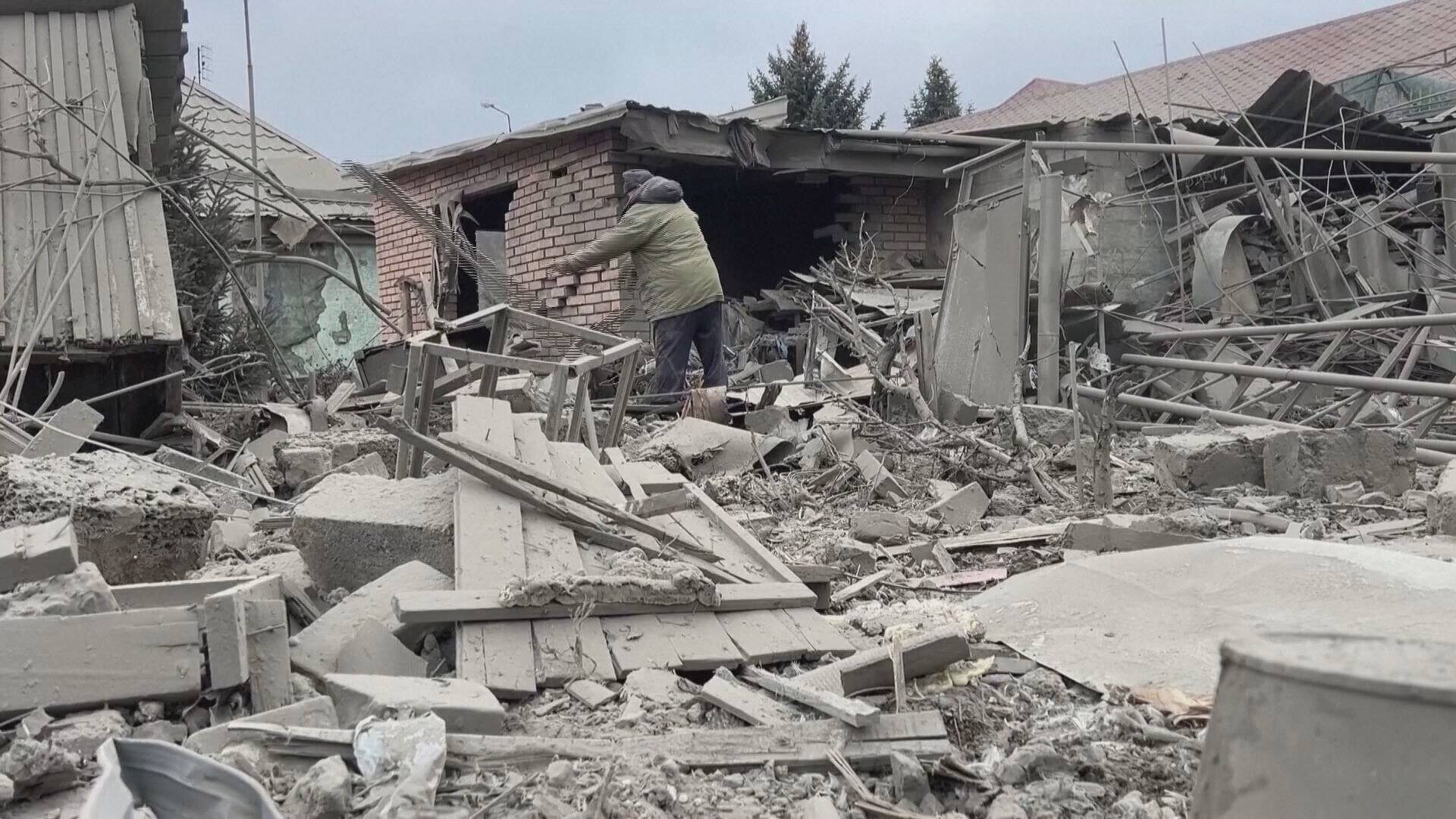 Vastes frappes russes sur l'Ukraine: au moins 30 morts et 160 bless&eacute;s