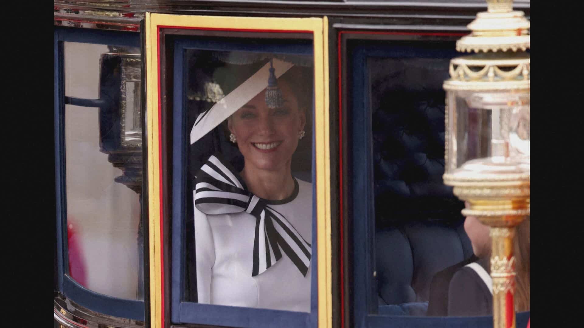 EN IMAGES | Souriante, Kate fait son retour en public &agrave; la parade d&rsquo;anniversaire de Charles III