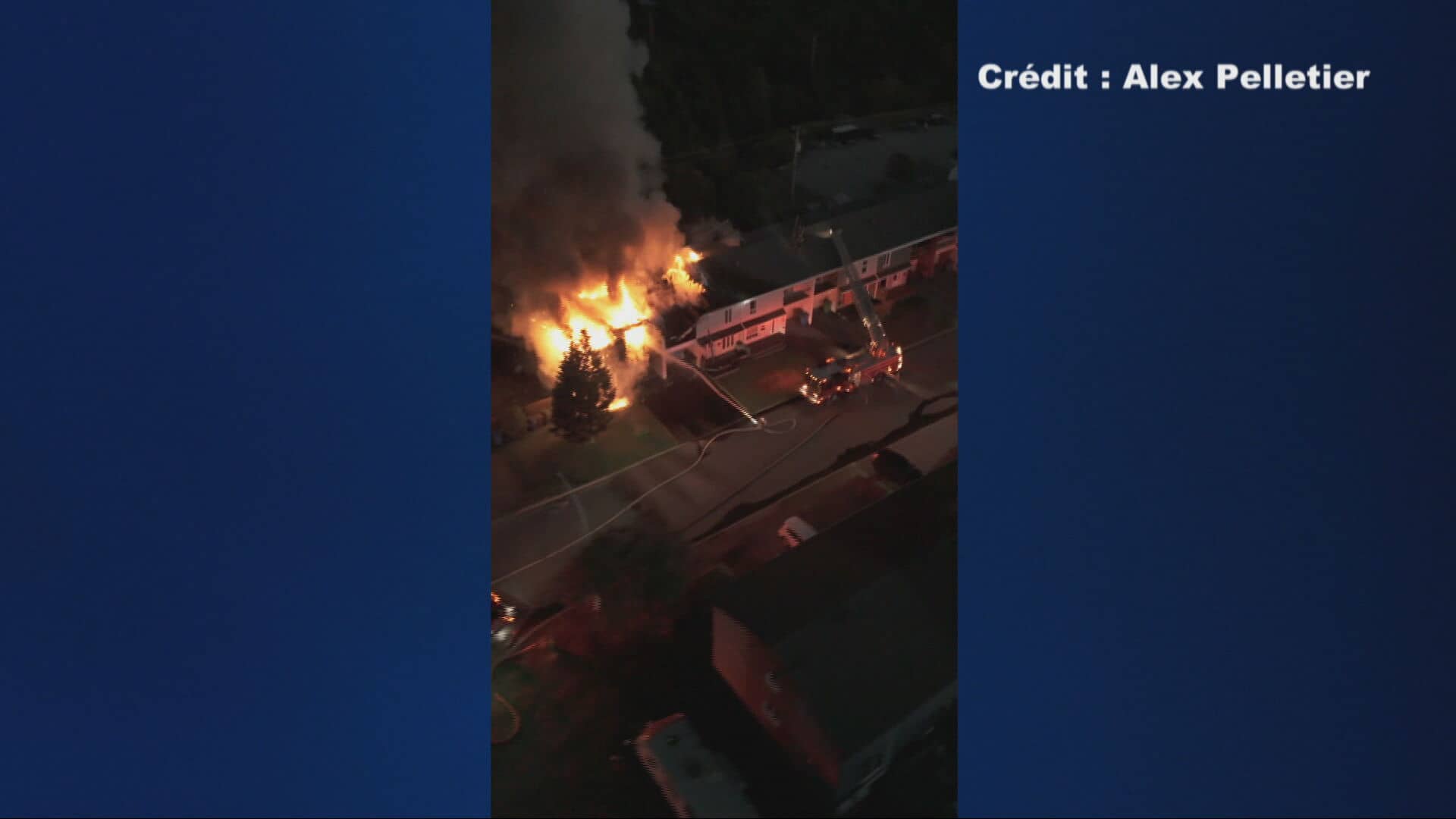 EN IMAGES | Un incendie d'une «rare violence» touche trois résidences à Port-Cartier