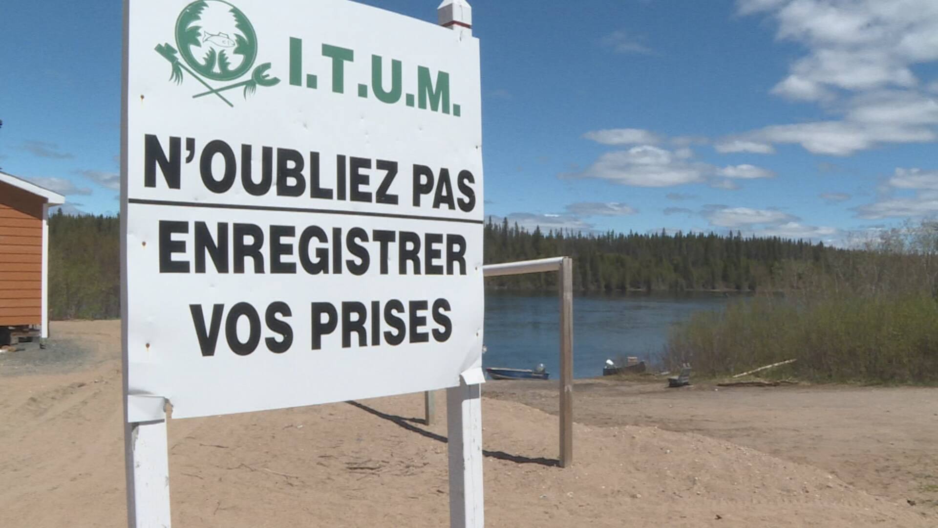 Pêche au saumon vives tensions sur la rivière Moisie TVA Nouvelles