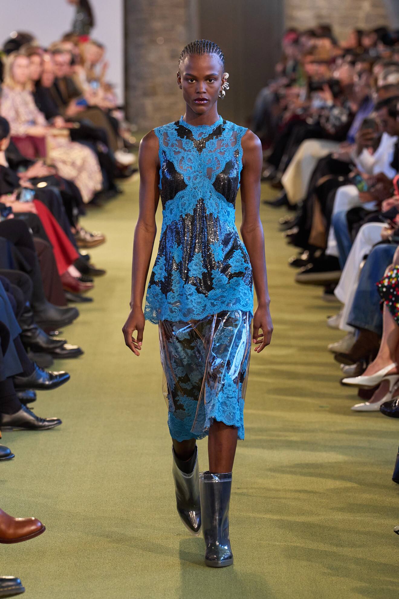 La star de cette saison froide? La dentelle 