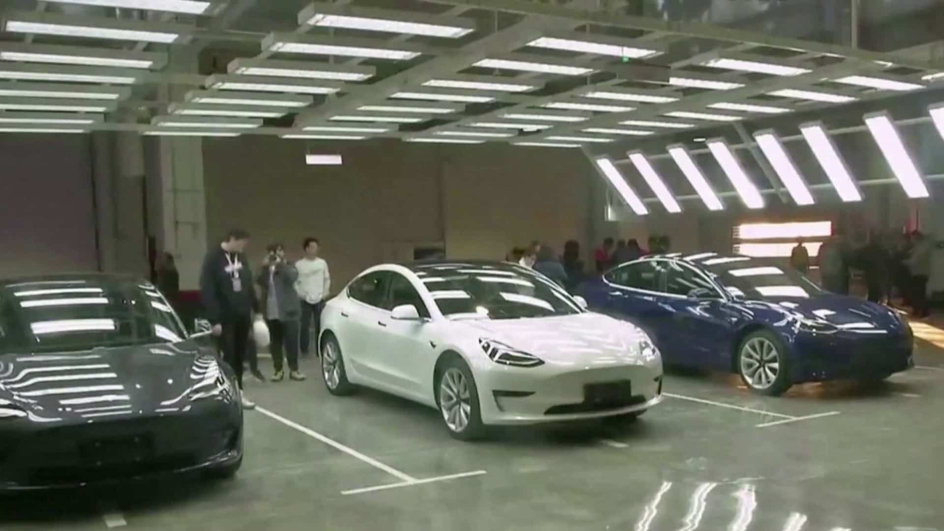 Tesla rappelle plus de 360 000 véhicules