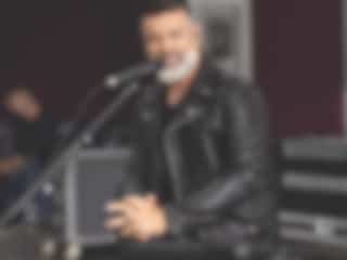 Une pièce de Noël pour Roch Voisine