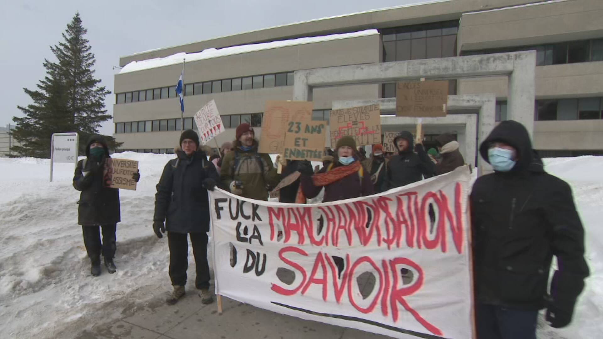 Saguenay : Braver le froid pour manifester