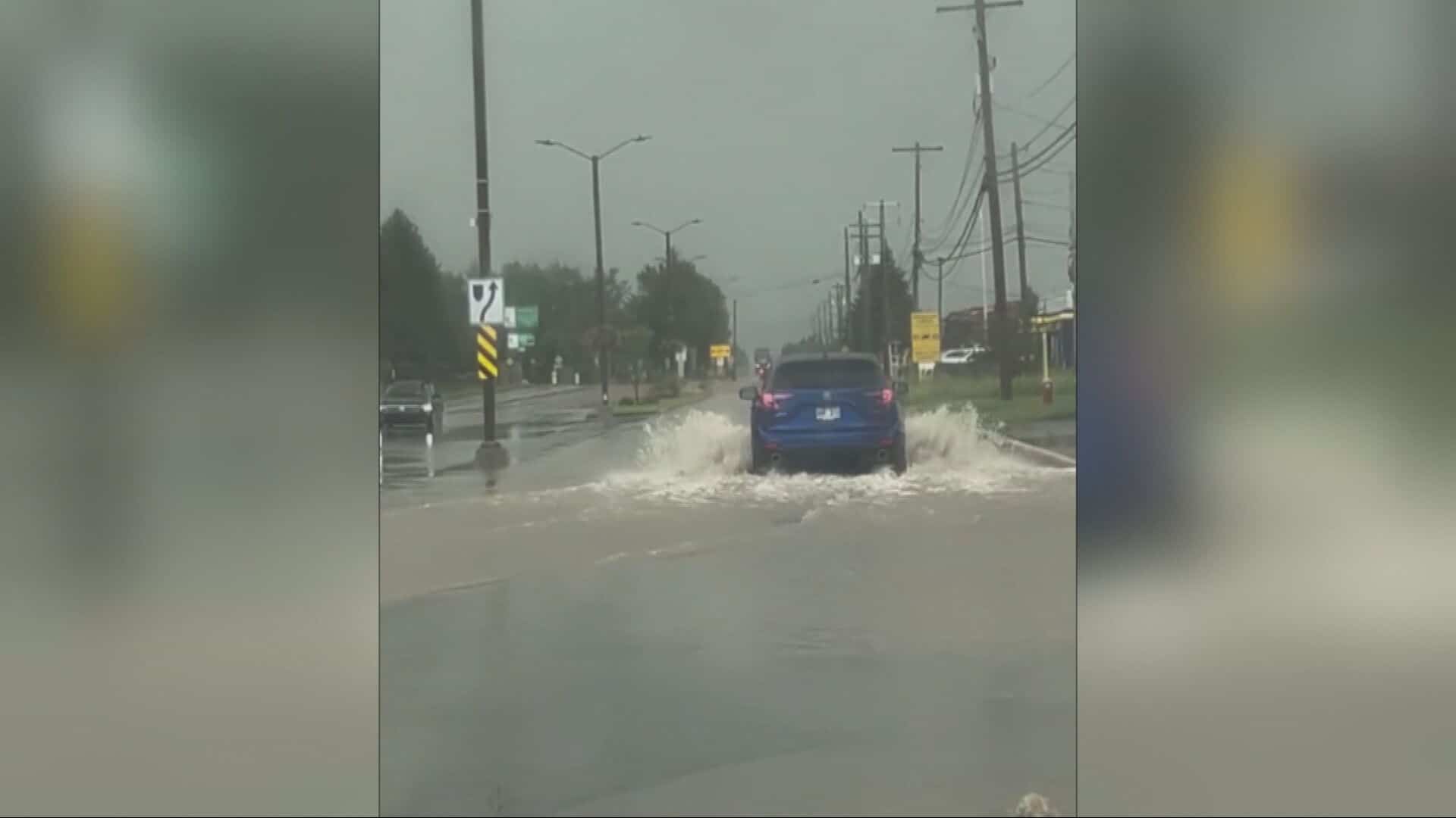 IMAGES | 35 mm de pluie en 20 minutes: un violent orage provoque des inondations au Saguenay