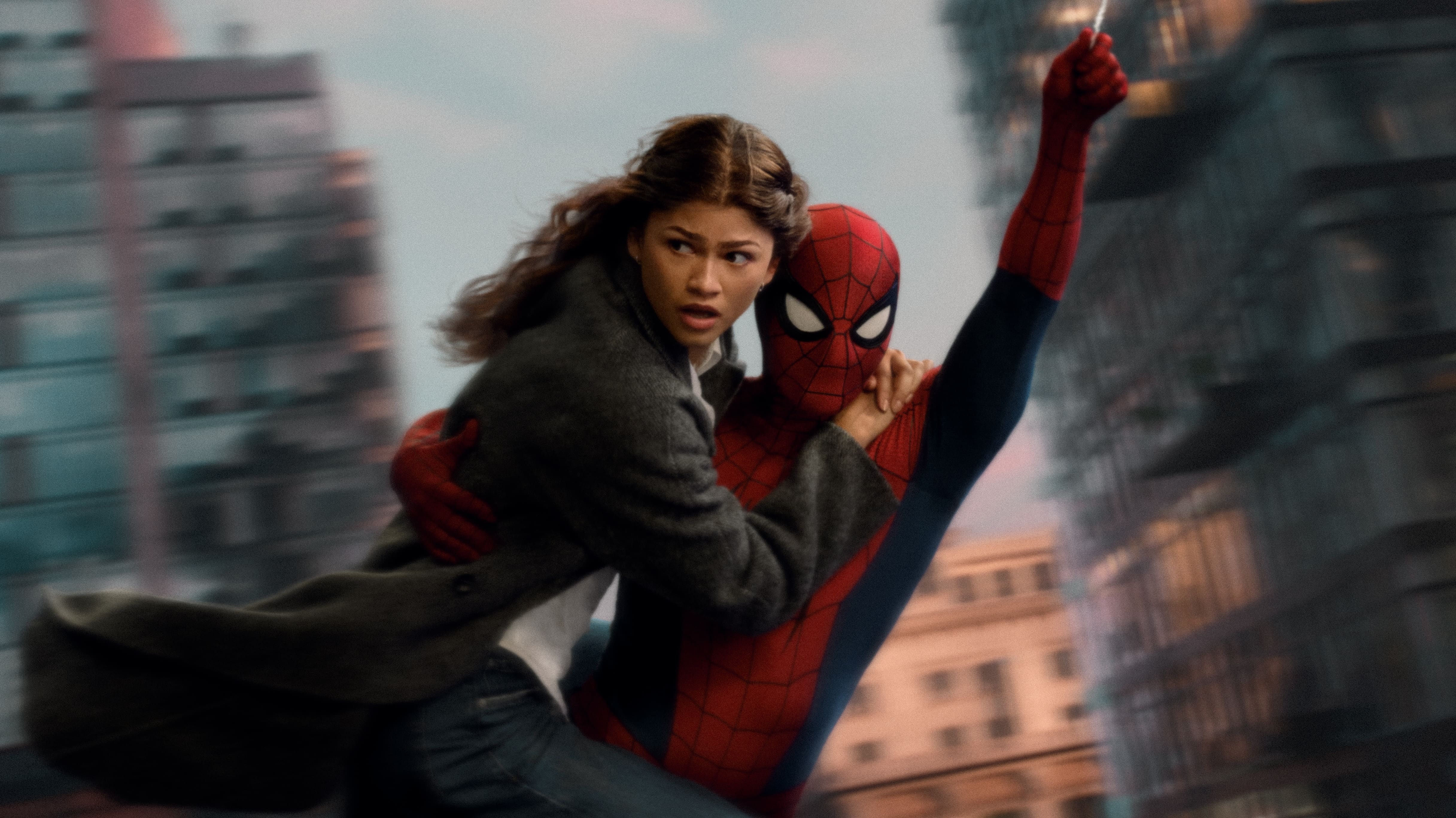 Zendaya et Tom Holland dans Spider-Man: Un jour nouveau.