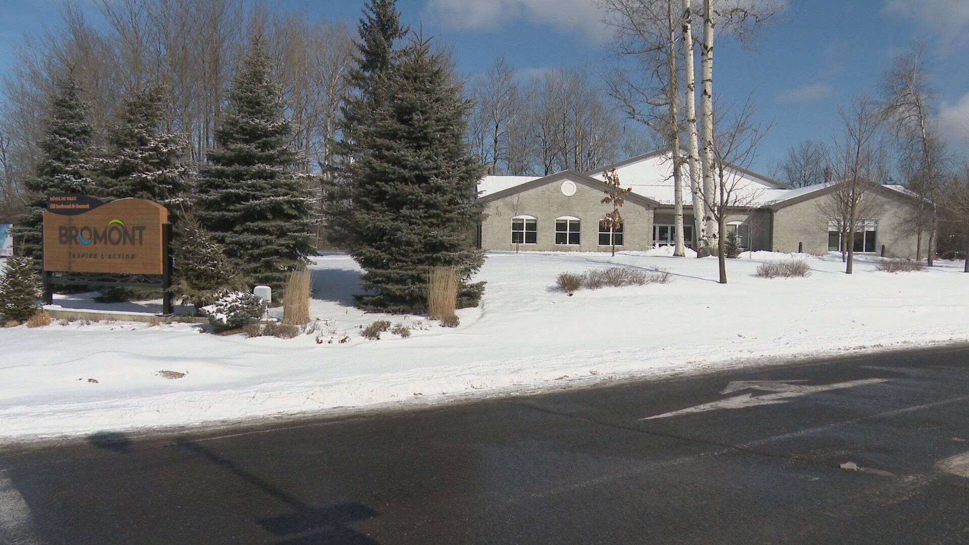 Bromont veut suspendre temporairement la loi légalisant les Airbnb