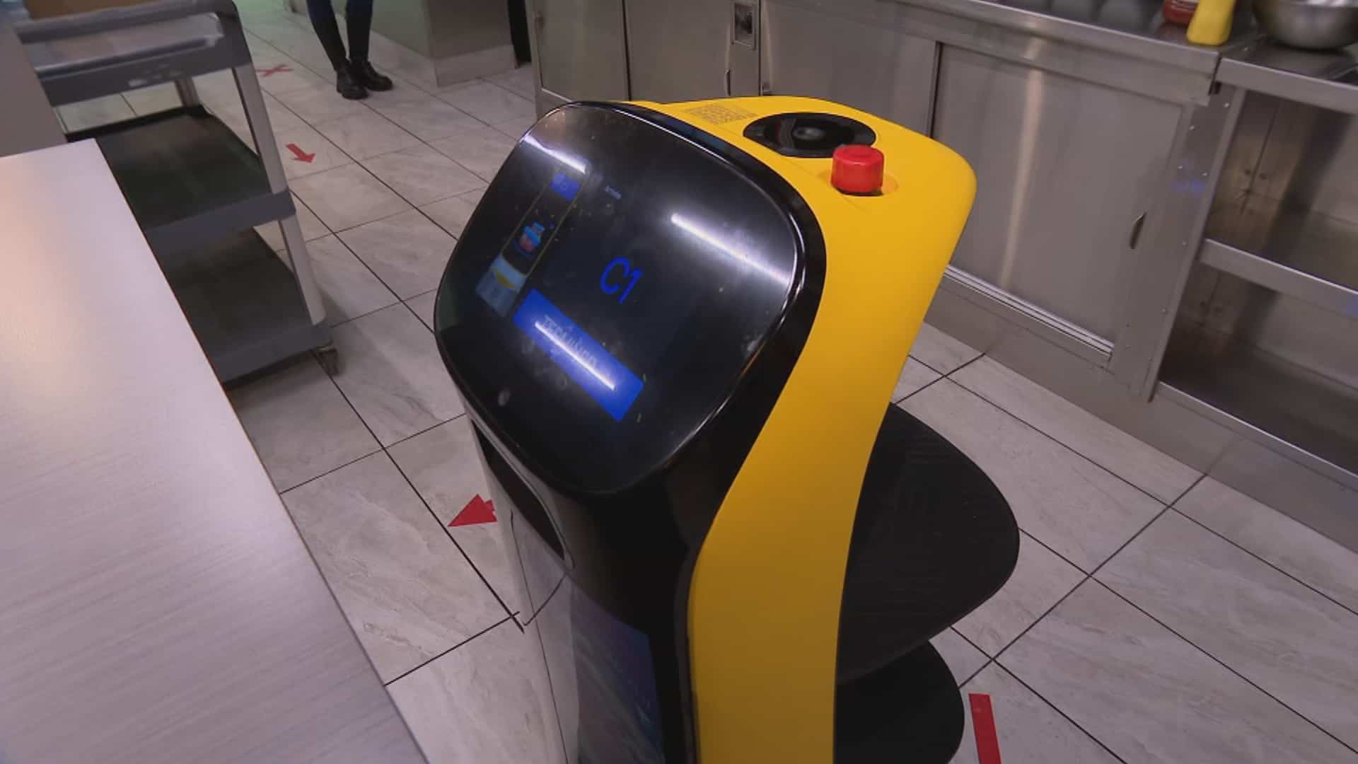 Un robot en guise de serveur pour un restaurant de Sherbrooke