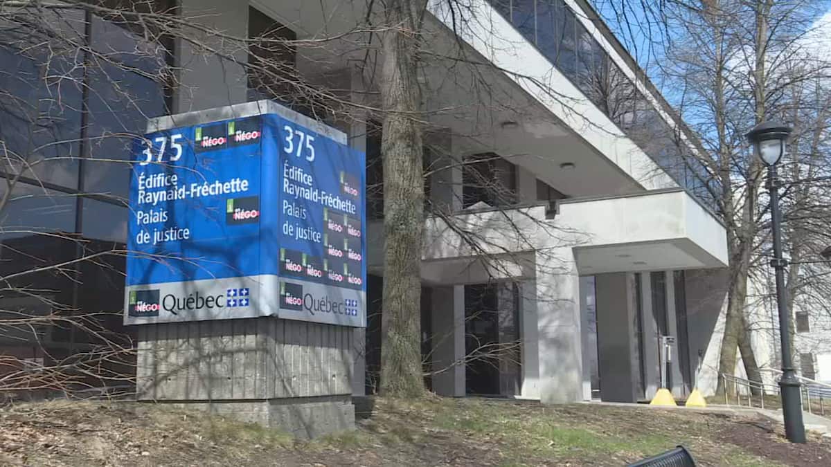 Le père accusé d’avoir secoué son bébé remis en liberté