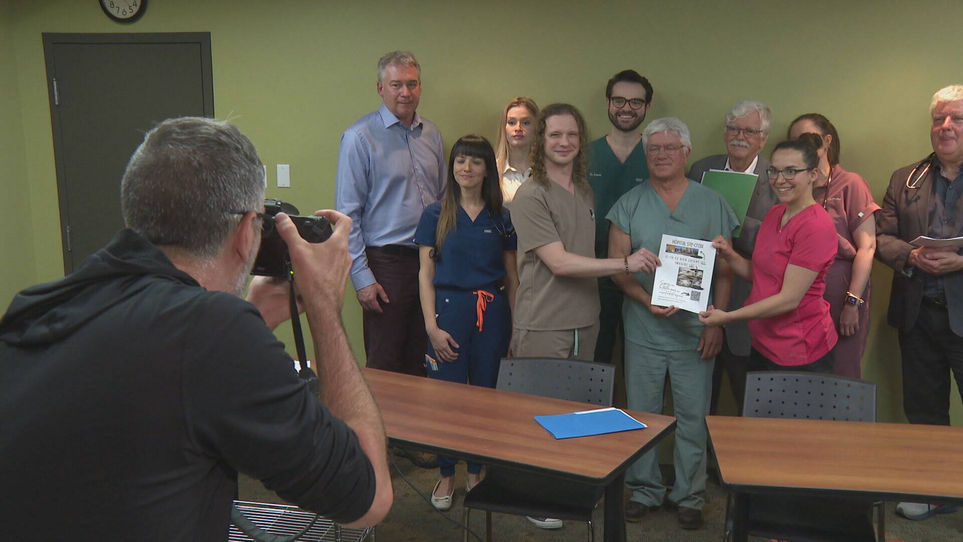 Nouvel hôpital des médecins de Drummondville interpellent Dubé TVA Nouvelles