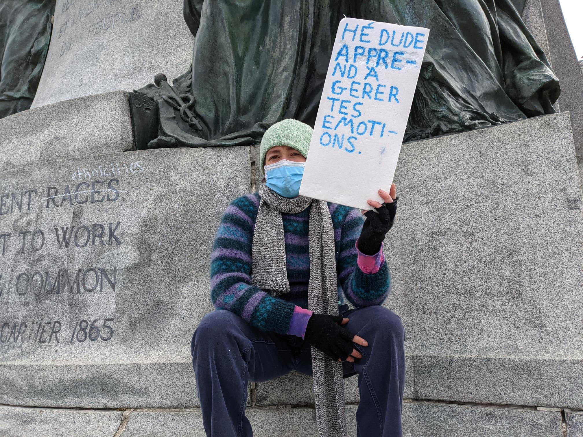 [EN IMAGES] Des milliers de personnes marchent contre la violence ...