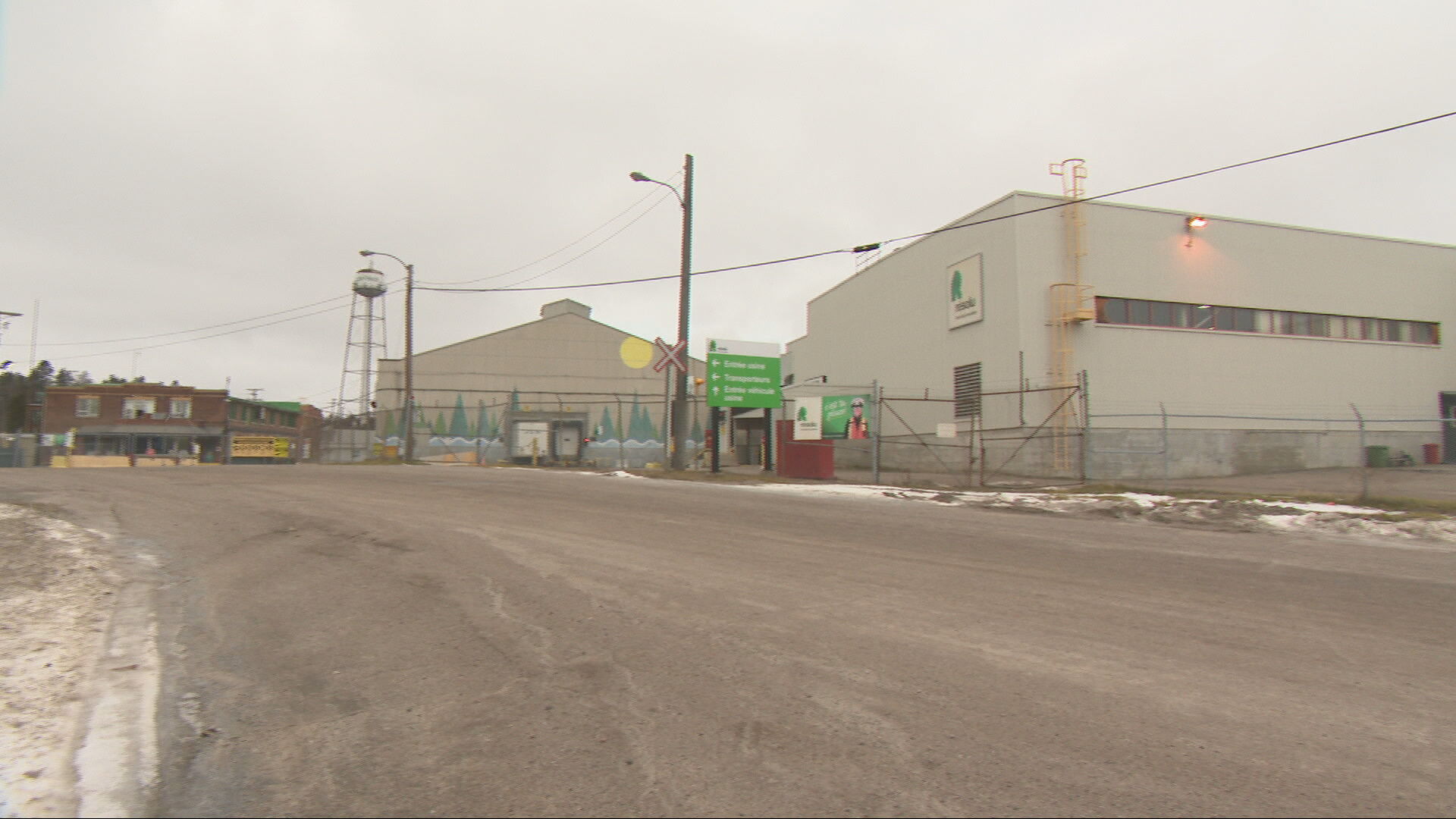 Domtar: pas de fermeture annoncée à l’usine de Kénogami, mais l’incertitude demeure