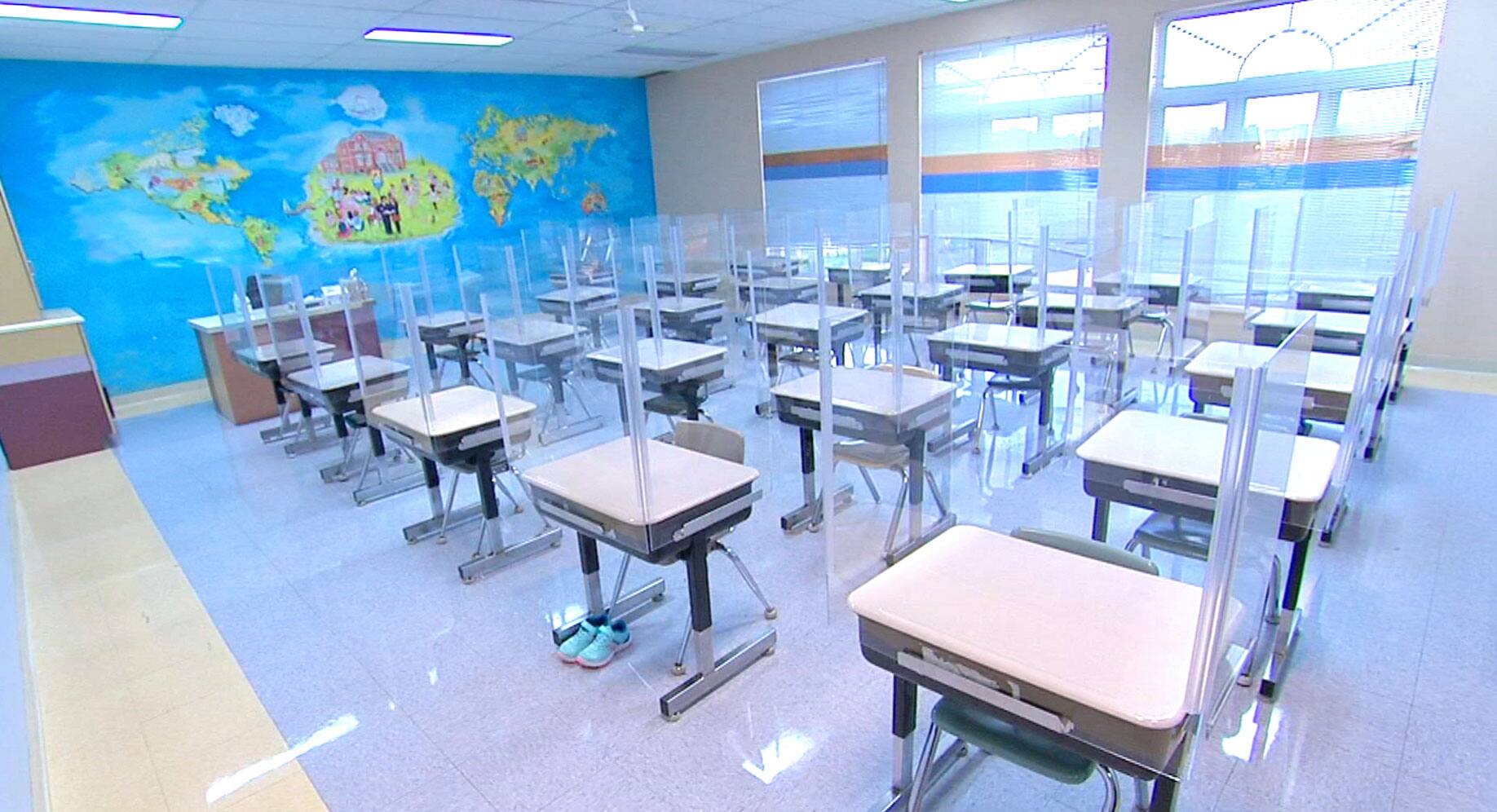 Longues Vacances A Noel Pour Les Eleves Une Strategie Qui Divise A Quebec Tva Nouvelles