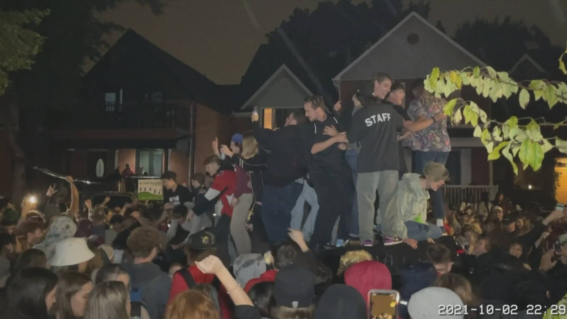 Un match de football tourne &agrave; l'&eacute;meute &agrave; Ottawa