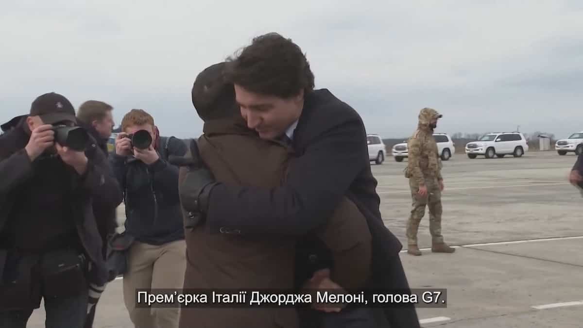 «Votre bataille est notre bataille», dit Trudeau à Zelensky