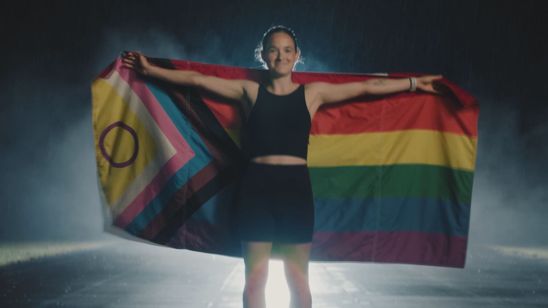 &laquo;Double drapeau&raquo; pour une meilleure inclusion: &laquo;il faut continuer &agrave; se battre&raquo;, souligne une championne canadienne