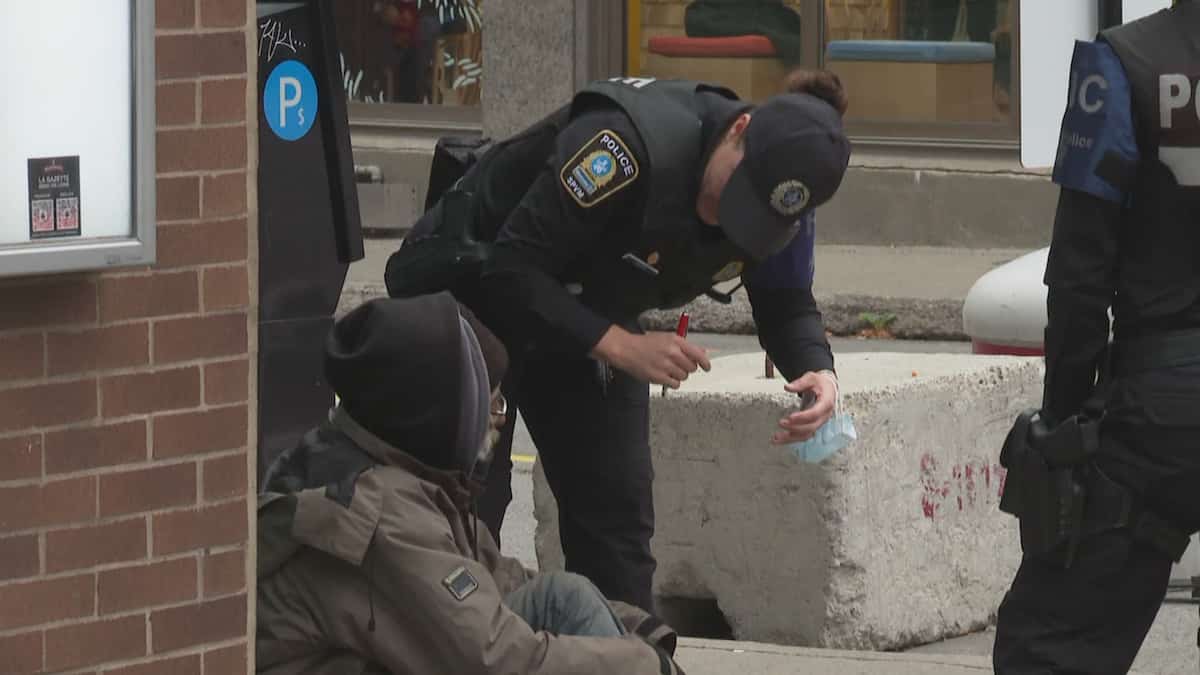 Une équipe du SPVM pour aider les itinérants