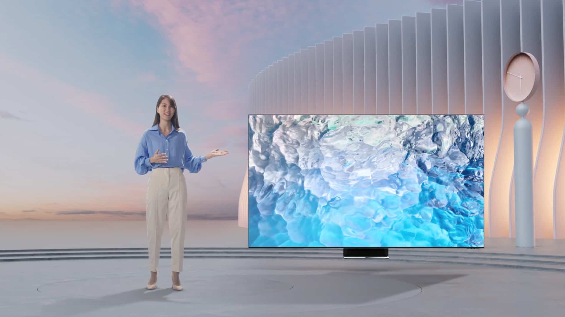 Samsung pr&eacute;sente ses nouveaux t&eacute;l&eacute;viseurs Neo 8K QLED, dont une t&eacute;l&eacute;commande sans pile