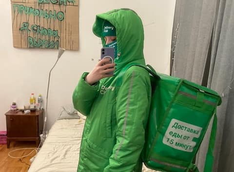 File activist - Russia - Ukraine - conflict - politics - opposition