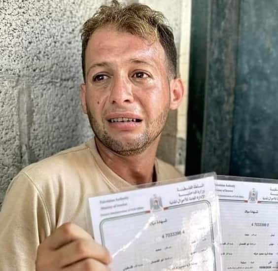 Guerre Isra&euml;l-Hamas: ses jumeaux de quatre jours tu&eacute;s pendant qu&rsquo;il d&eacute;clarait leur naissance