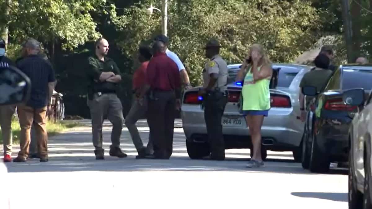 Armé, un garçon de cinq ans tue son frère