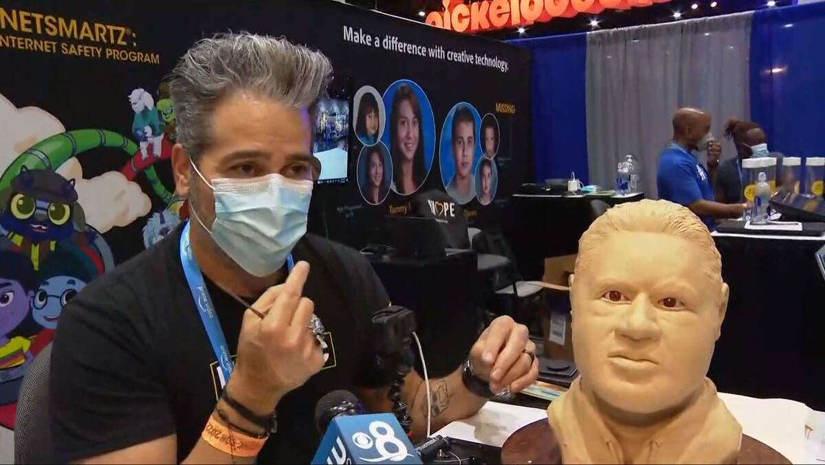 EN VIDÉO | Il fabrique un portrait robot 3D à la Comic con pour résoudre une disparition à San Diego