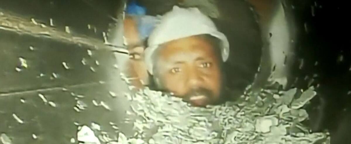 EN VIDÉO | Inde: les 41 ouvriers bloqués dans un tunnel effondré filmés vivants