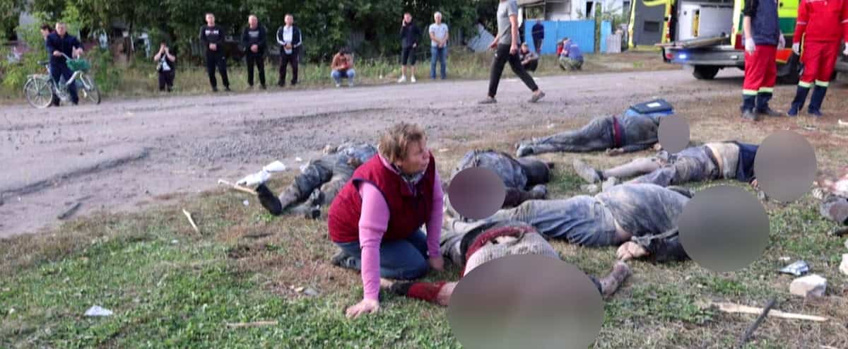 Ukraine: 49 morts dans une frappe russe sur un village dans l'Est