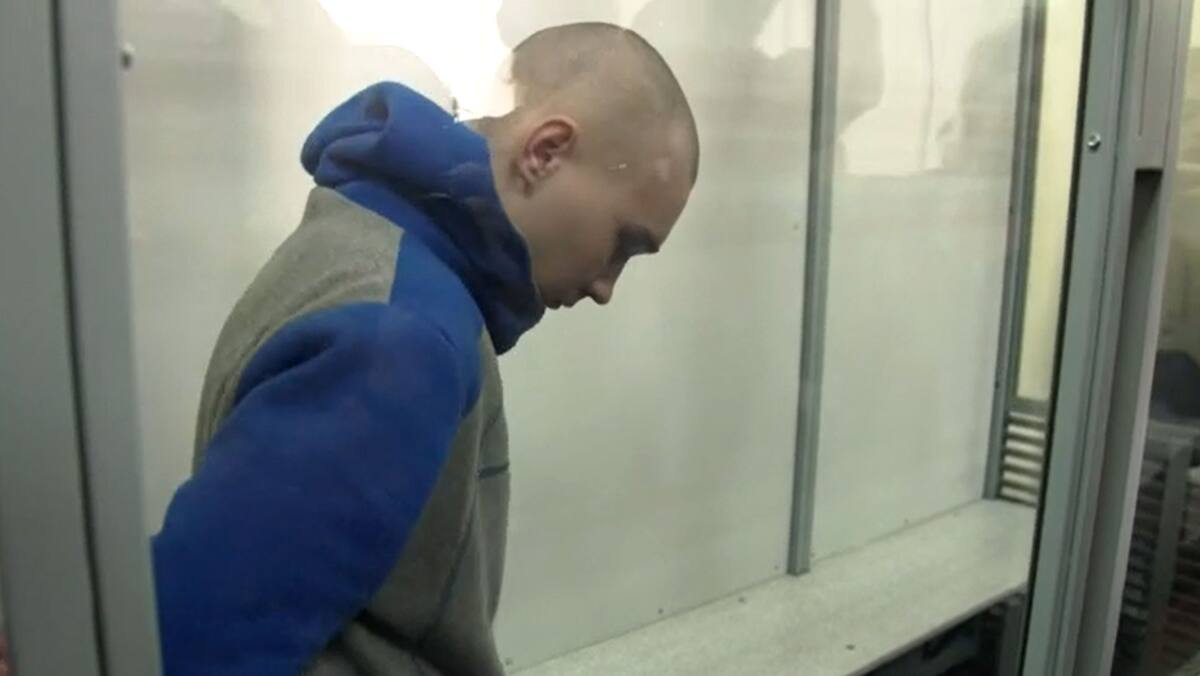 Le soldat russe jugé pour crime de guerre plaide coupable