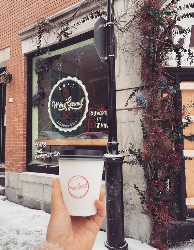 Un café du Vieux-Montréal victime de vandalisme