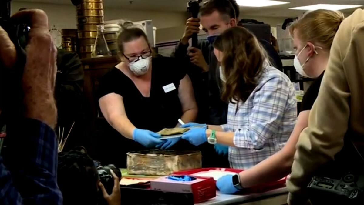 Une capsule temporelle ouverte après 130 ans sous une statue confédérée américaine