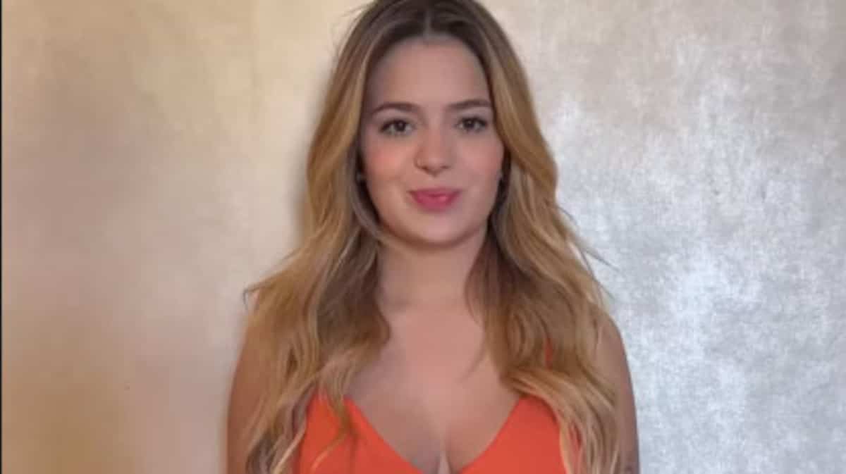 Une célèbre influenceuse finit en chaise roulante pour avoir retenu ses pets