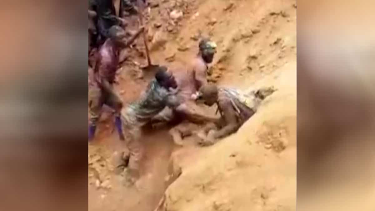 In the video | 9 miners miraculously freed from collapsed mine in Congo In the video | 9 miners miraculously freed from collapsed mine in Congo