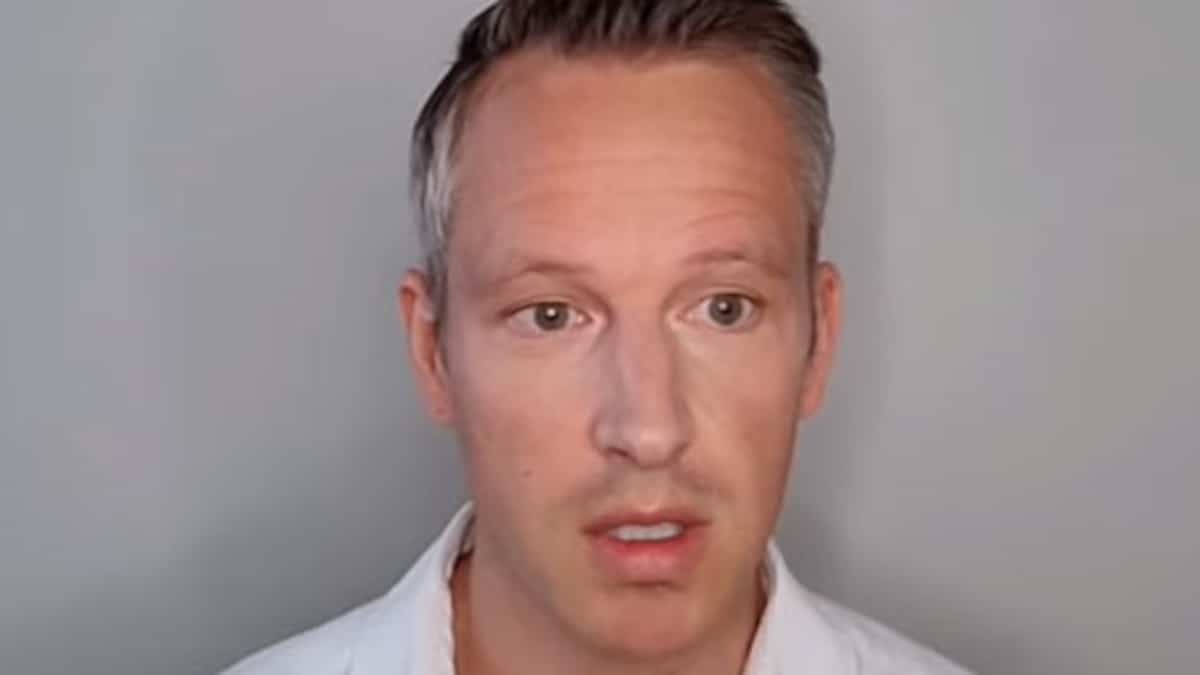 «Forcés de filmer ivre»: un candidat de téléréalité poursuit Netflix