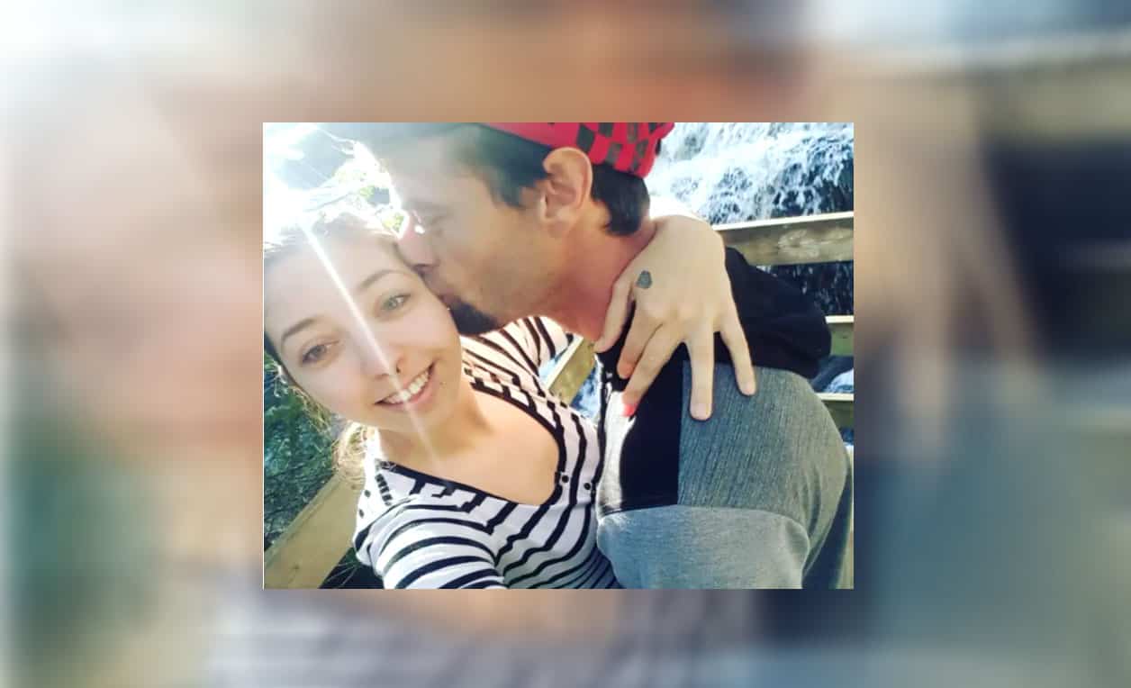 Une jeune m&egrave;re d&eacute;c&egrave;de une semaine apr&egrave;s s'&ecirc;tre mari&eacute;e &agrave; l'h&ocirc;pital