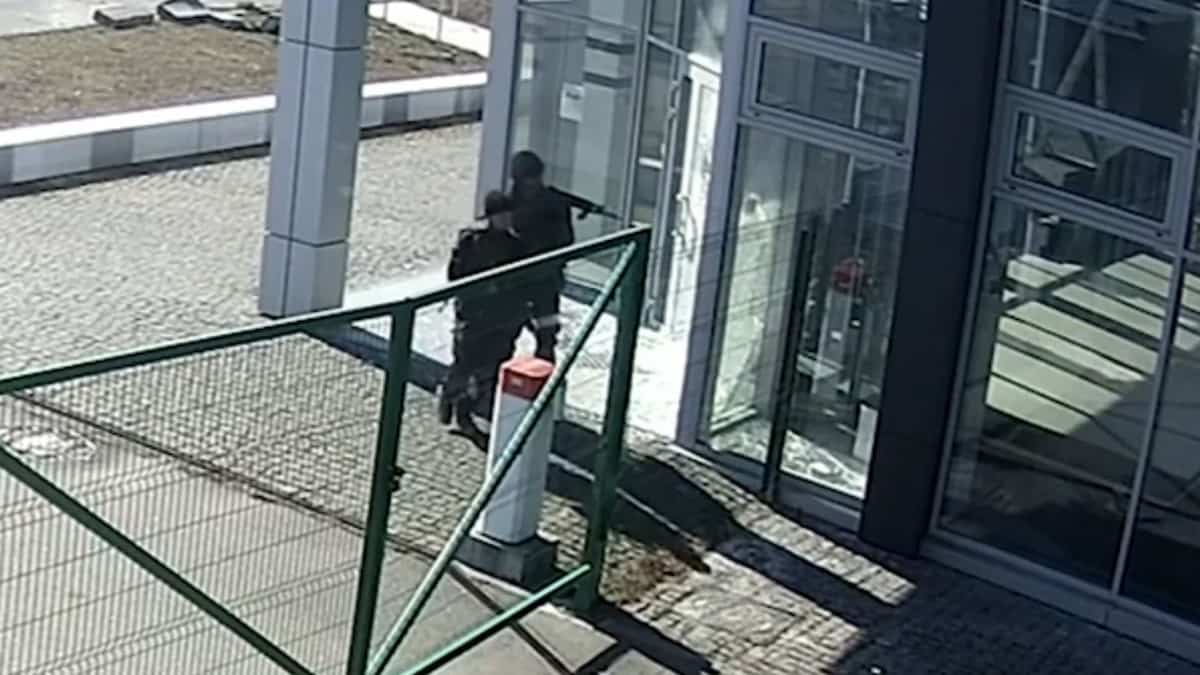 Crime de guerre: une vidéo à glacer le sang montre l’exécution de deux civils