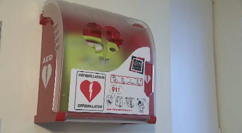Des d&eacute;fibrillateurs cardiaques pour toutes les &eacute;coles du Qu&eacute;bec